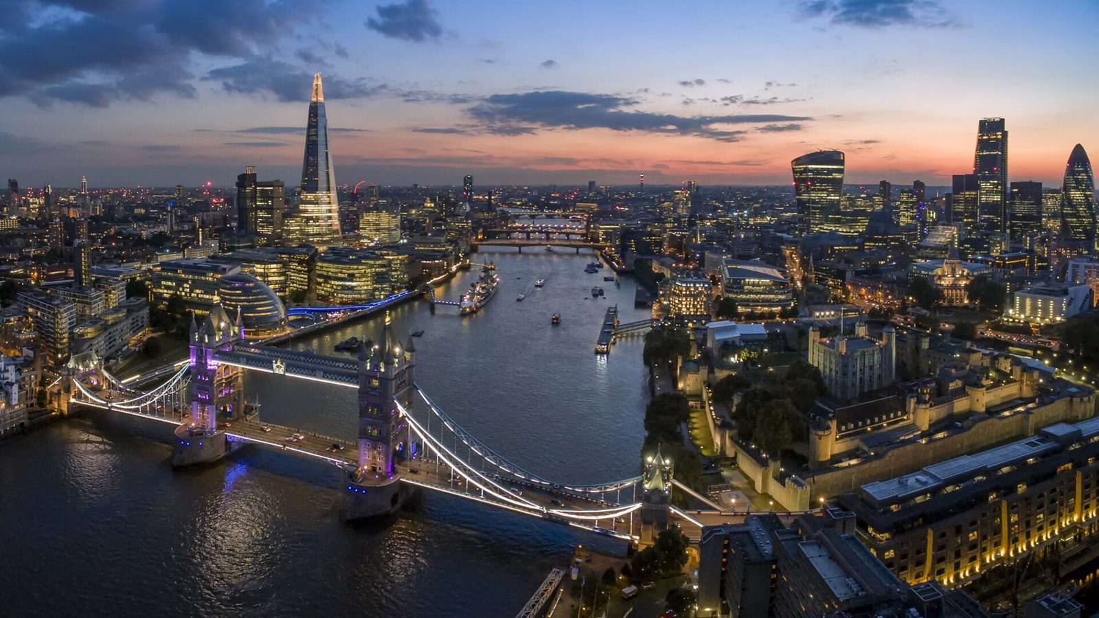 Day Trips From London: Drive Times & Cost — cover photo